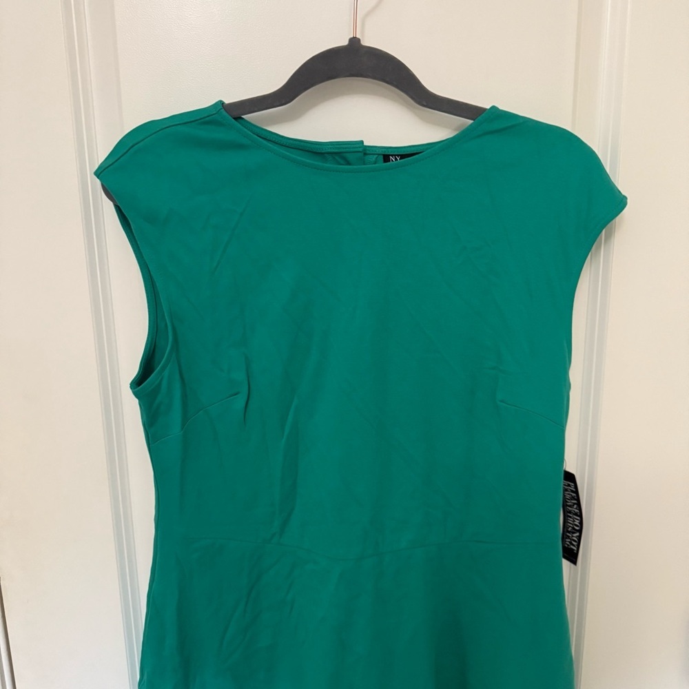 New York & Company Green Button-Back Mini Dress - Picture 7 of 9